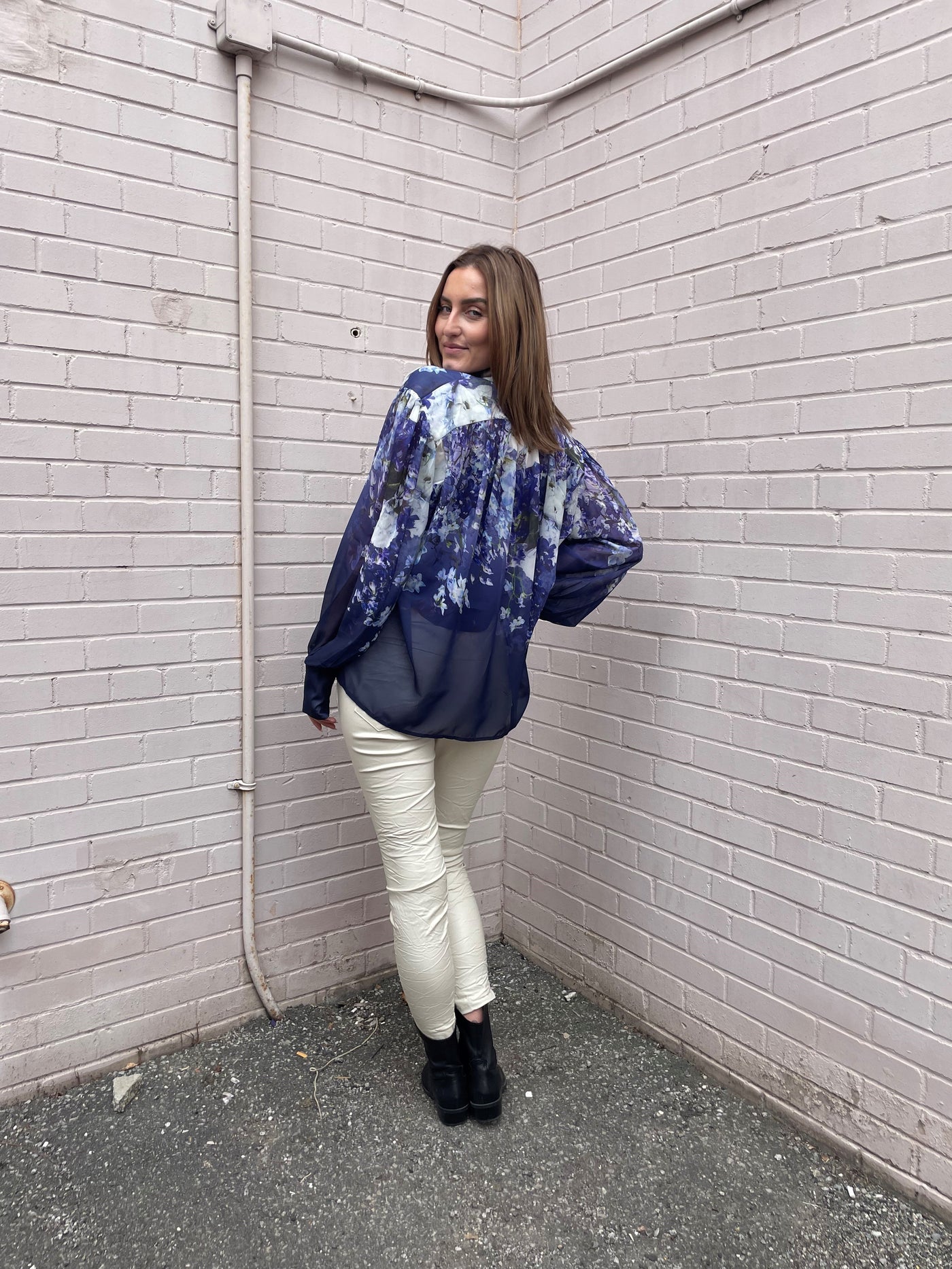 The Pink Door Lavender Floral Top