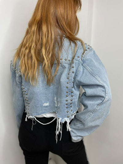 VEVERET Cropped Denim Jacket w Studded Shoulder Detail