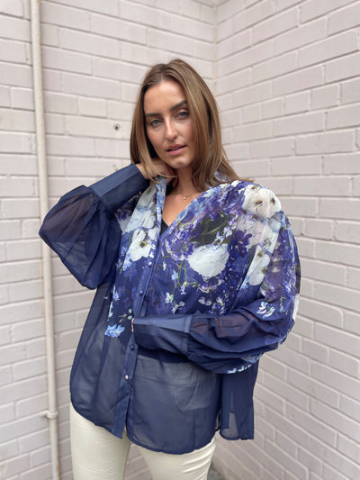 The Pink Door Lavender Floral Top