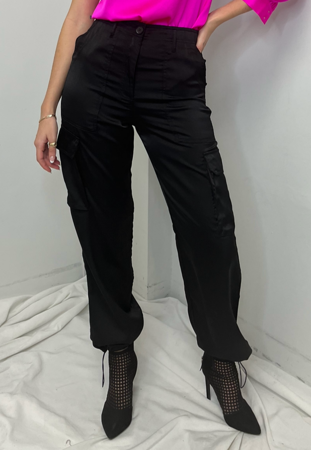 The Pink Door Parachute Style Satin Pants - Black