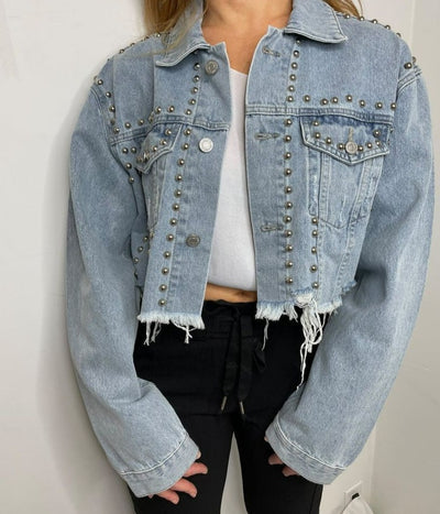VEVERET Cropped Denim Jacket w Studded Shoulder Detail
