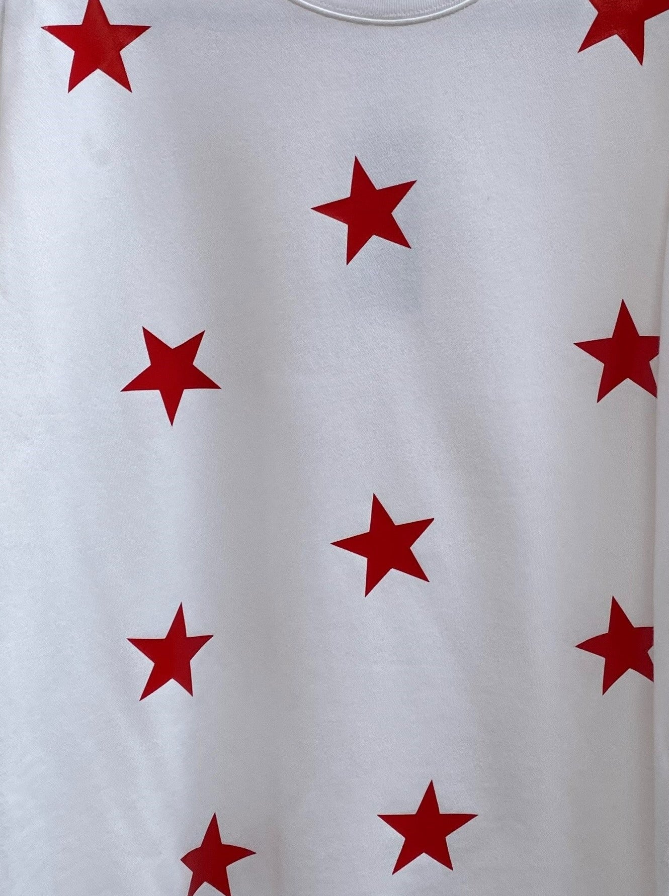 Style Reform White Sweatshirt w/ Red Stars