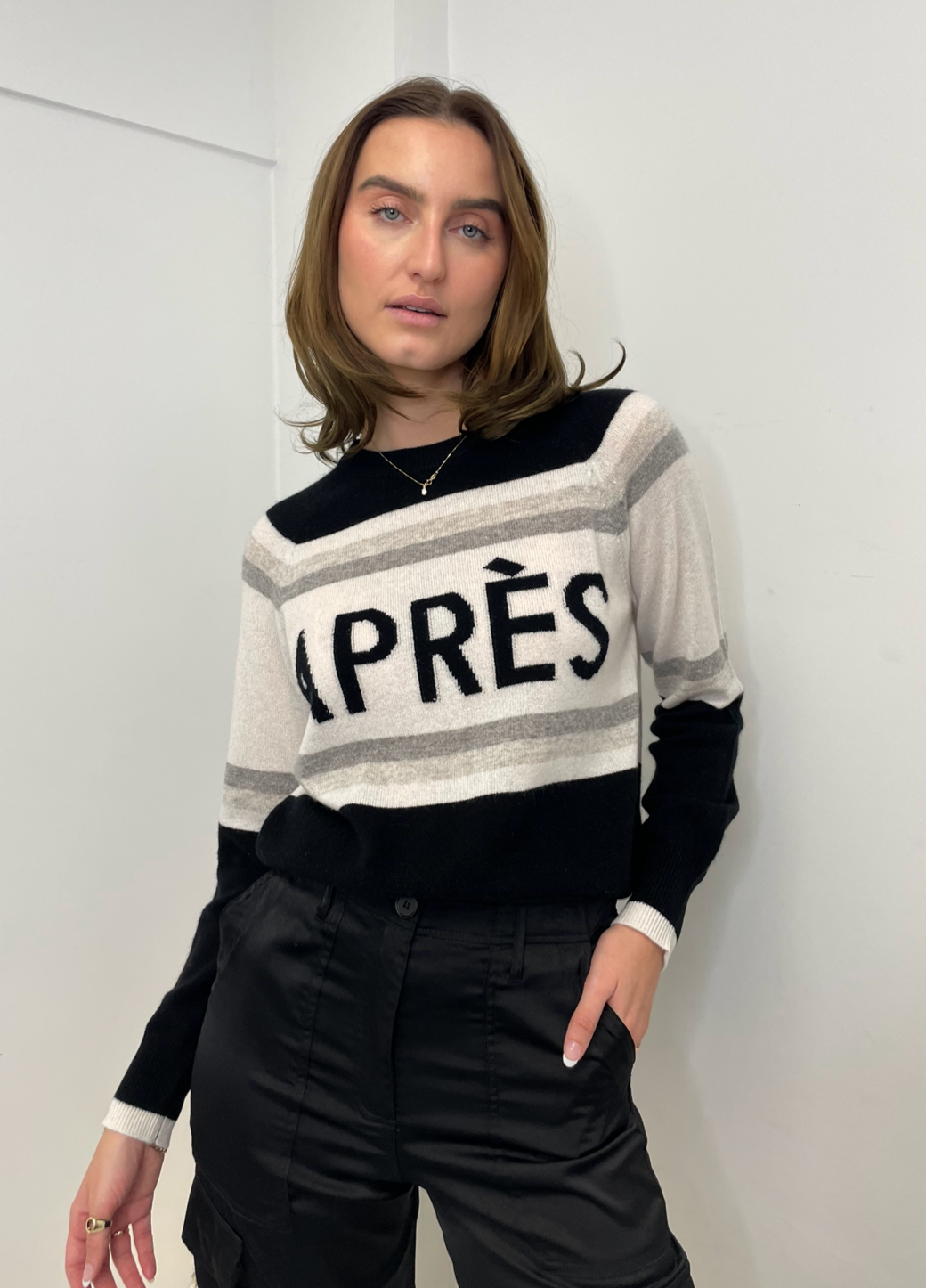 White + Warren Cashmere “Apres” Crewneck - Black