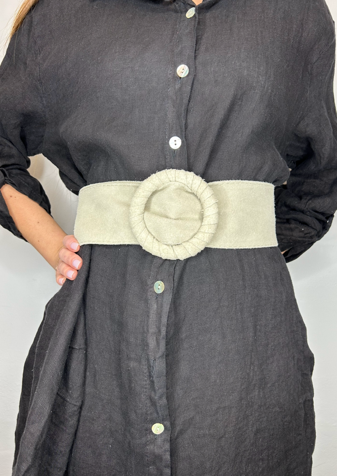 The Pink Door Suede Belt - Beige