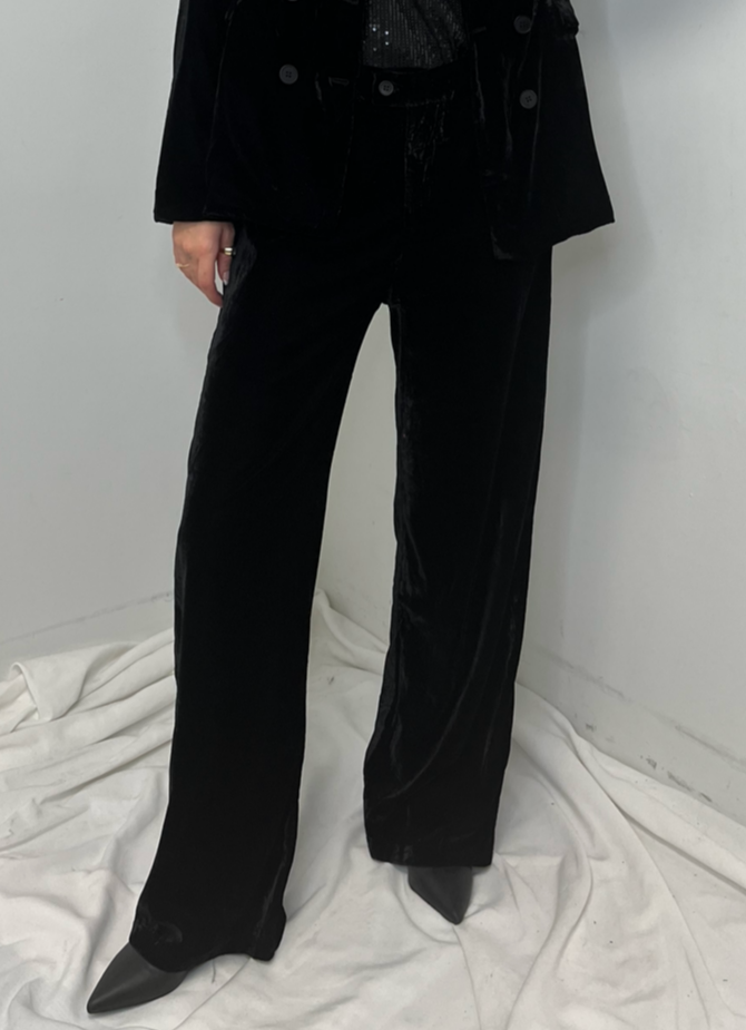 The Pink Door Crushed Velvet Pants - Black