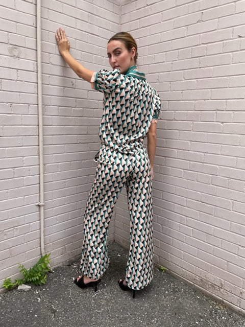 The Pink Door Peach-Green Geometric Top