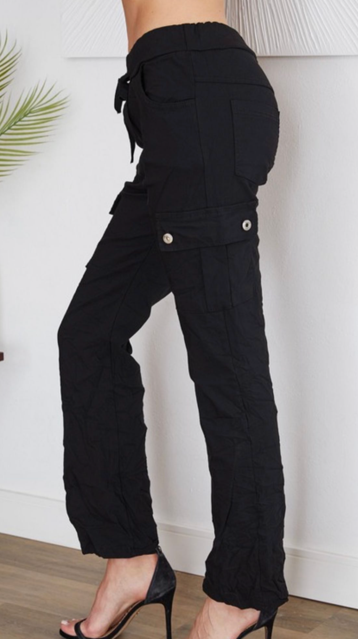 The Pink Door Straight Leg Cargo Joggers - Black