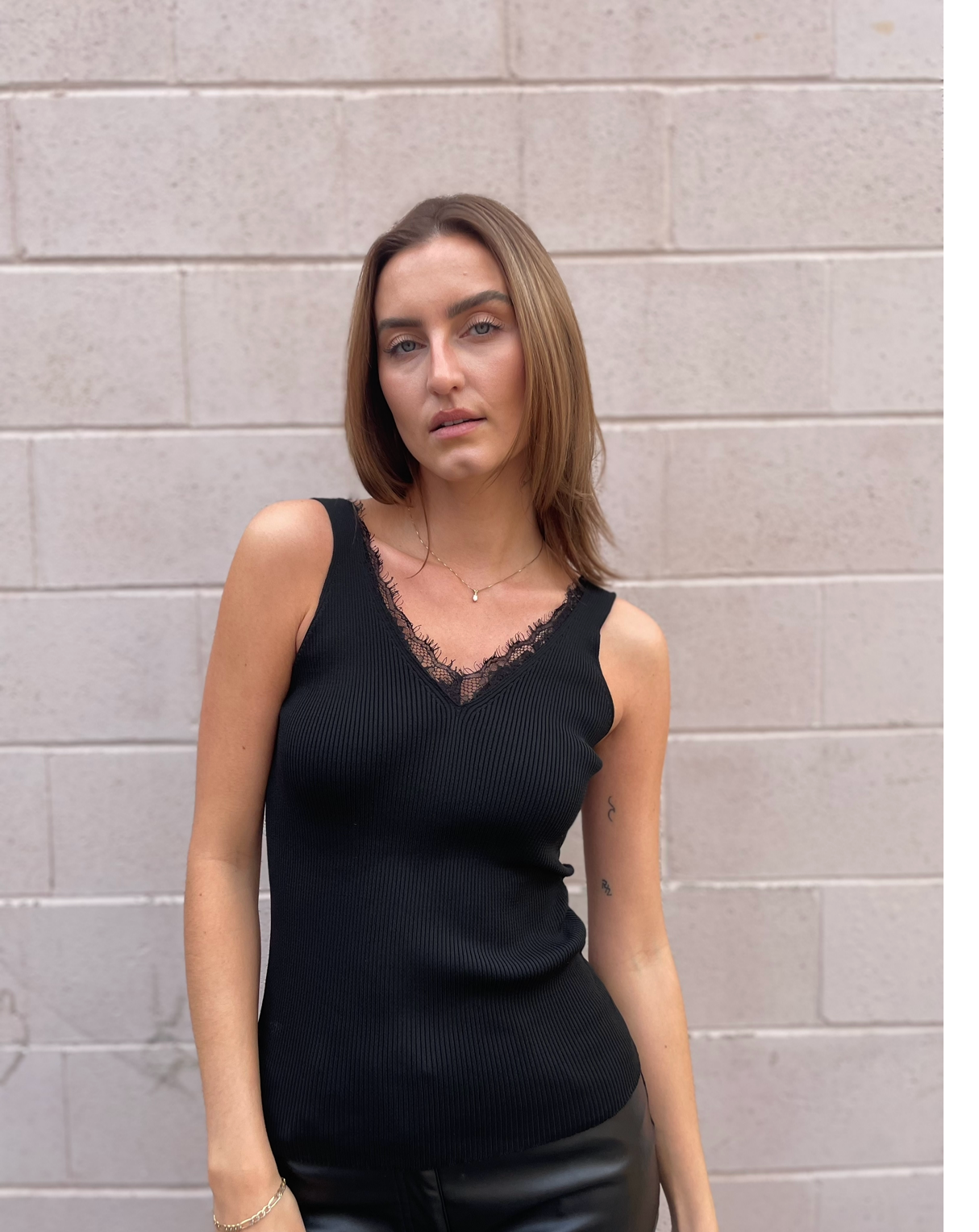 The Pink Door Knit Tank w Lace Trim - Black