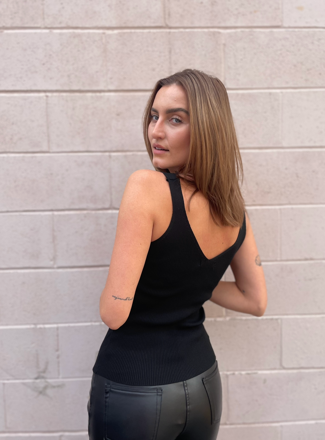 The Pink Door Knit Tank w Lace Trim - Black