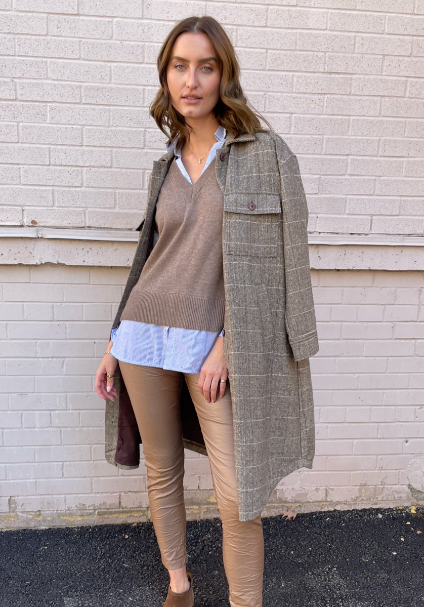 Molly Bracken Brown Herringbone Oversized Long Shacket